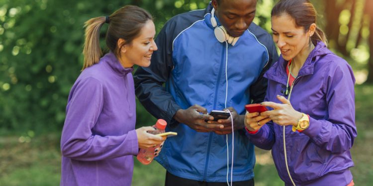 5-Social-Sized-Media-iStock_93084439_MEDIUM--750x375