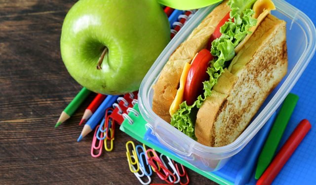 iStock_43342360_SIZED-School-Lunch-640x375